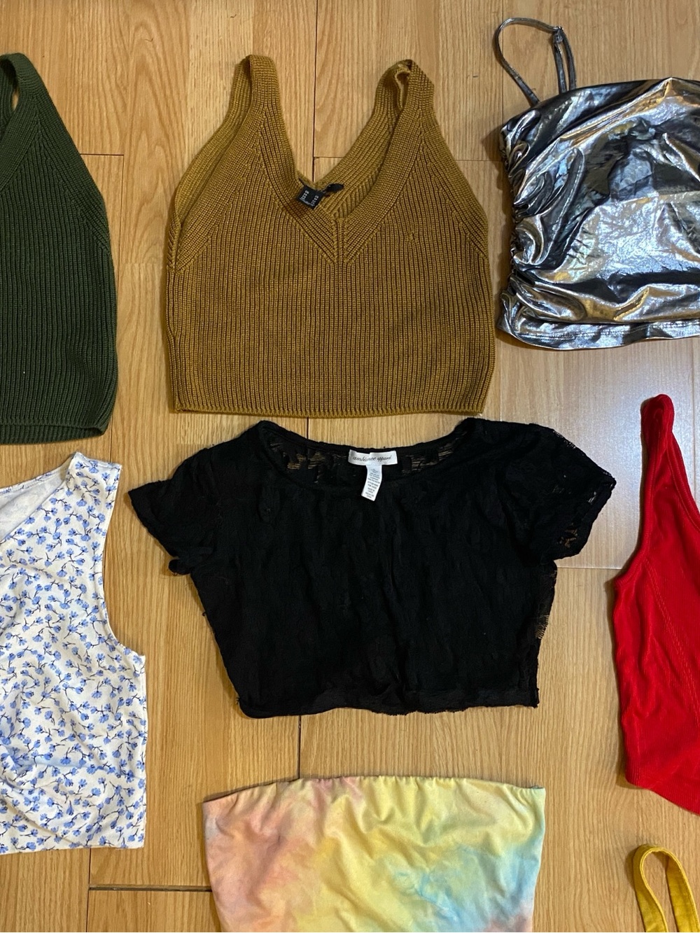 ❤️ Assorted Crop Top & Tank Sale! $5.00 each!